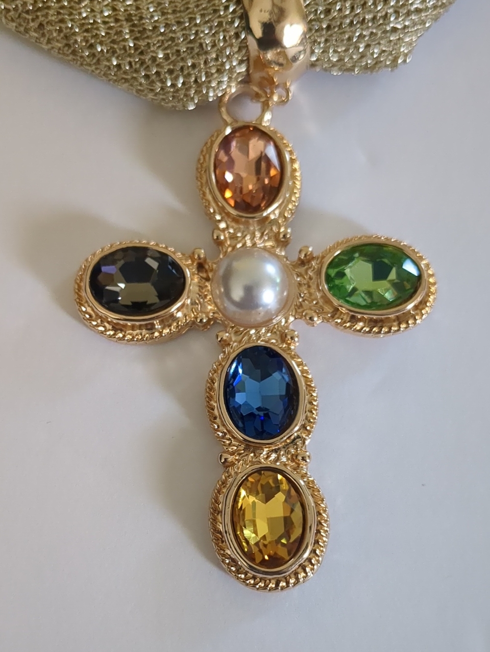 Pearl Center Oval Stone Accent Cross Pendant Mesh Chain Statement Necklace